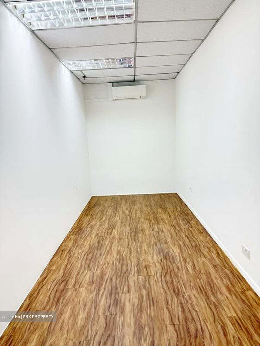 Fu Tsu Building (D12), Factory #629660771